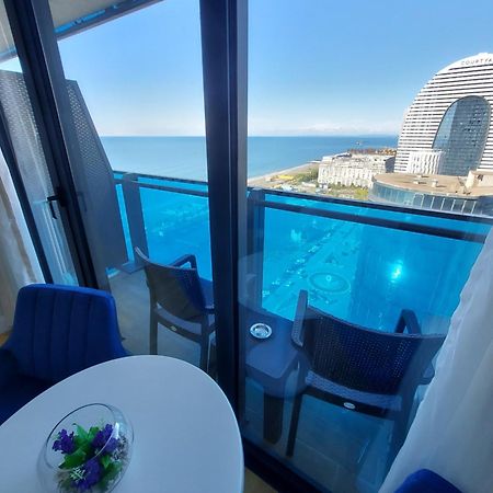 Номера На Высоких Этажах 24,31 Apartment Batumi Bilik gambar
