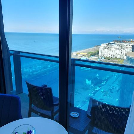 Номера На Высоких Этажах 24,31 Apartment Batumi Bilik gambar