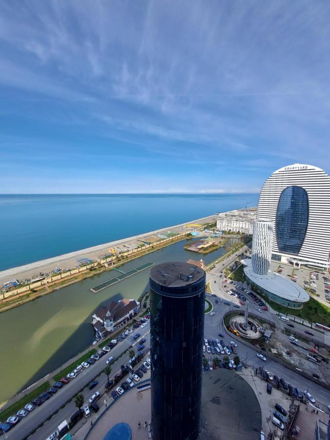 Номера На Высоких Этажах 24,31 Apartment Batumi Luaran gambar