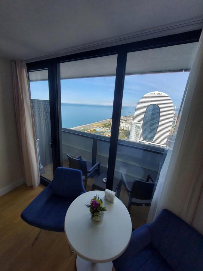 Номера На Высоких Этажах 24,31 Apartment Batumi Luaran gambar