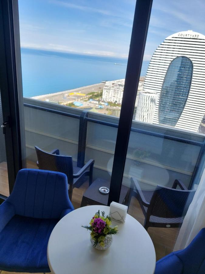 Номера На Высоких Этажах 24,31 Apartment Batumi Luaran gambar
