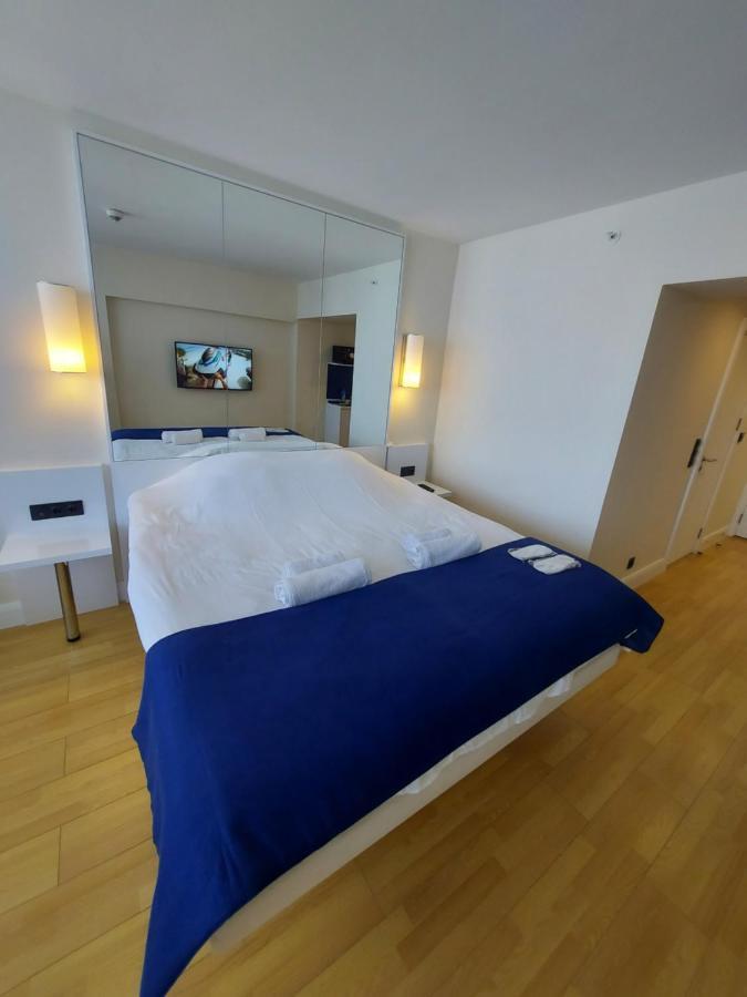 Номера На Высоких Этажах 24,31 Apartment Batumi Luaran gambar