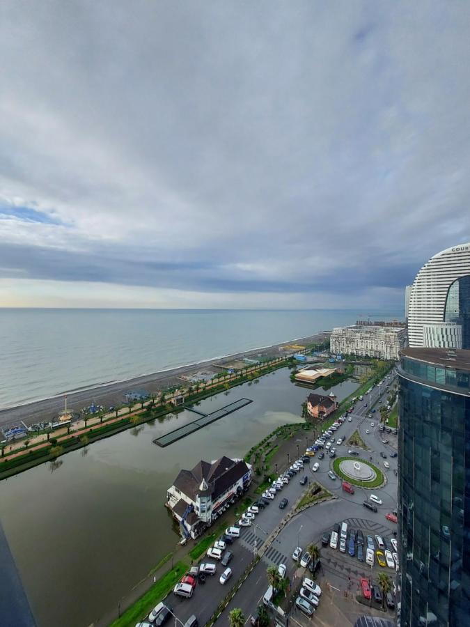 Номера На Высоких Этажах 24,31 Apartment Batumi Luaran gambar